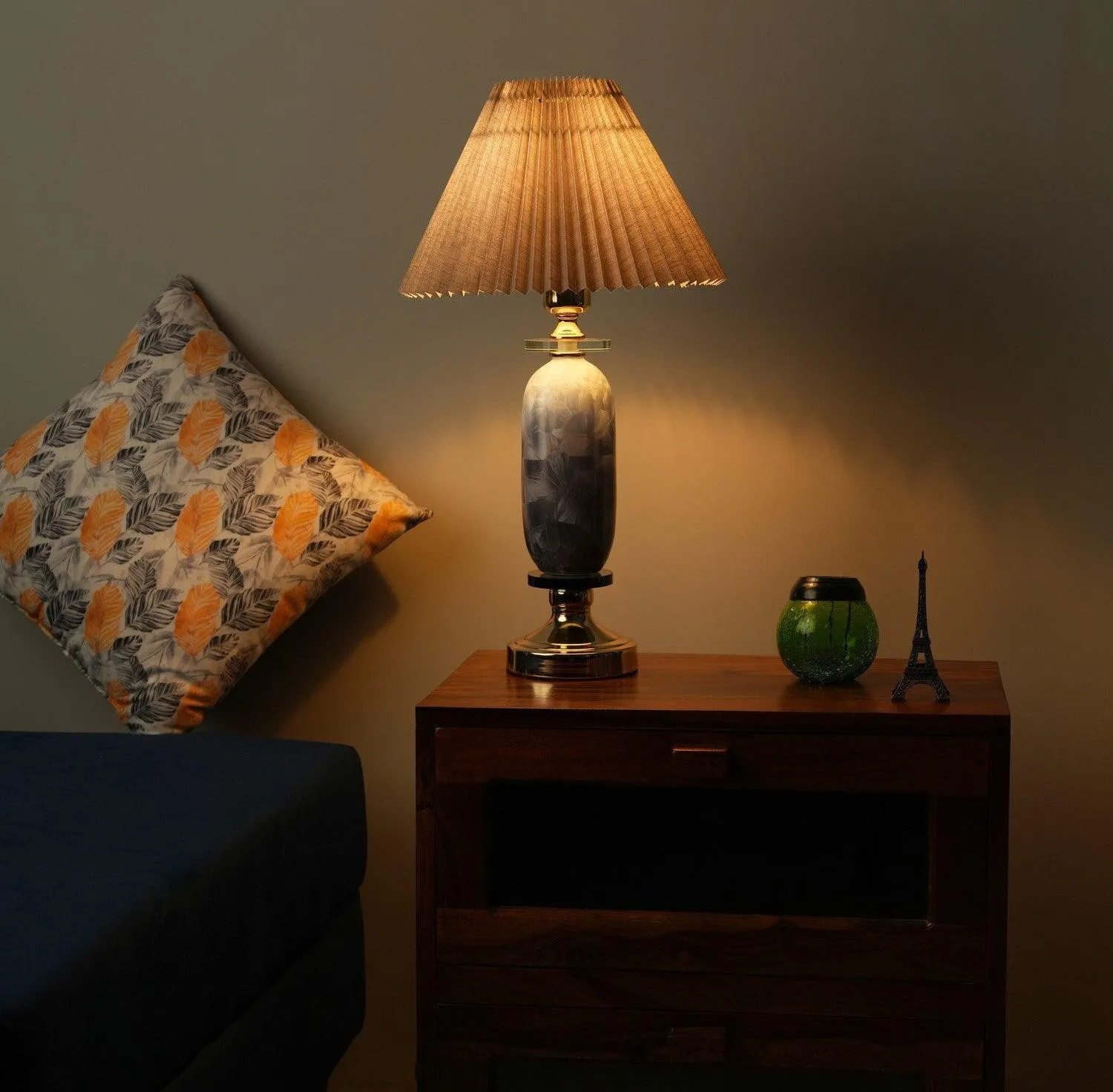 Elegant Vase-Shaped Glass Table Lamp - Grey Shade with Golden Base