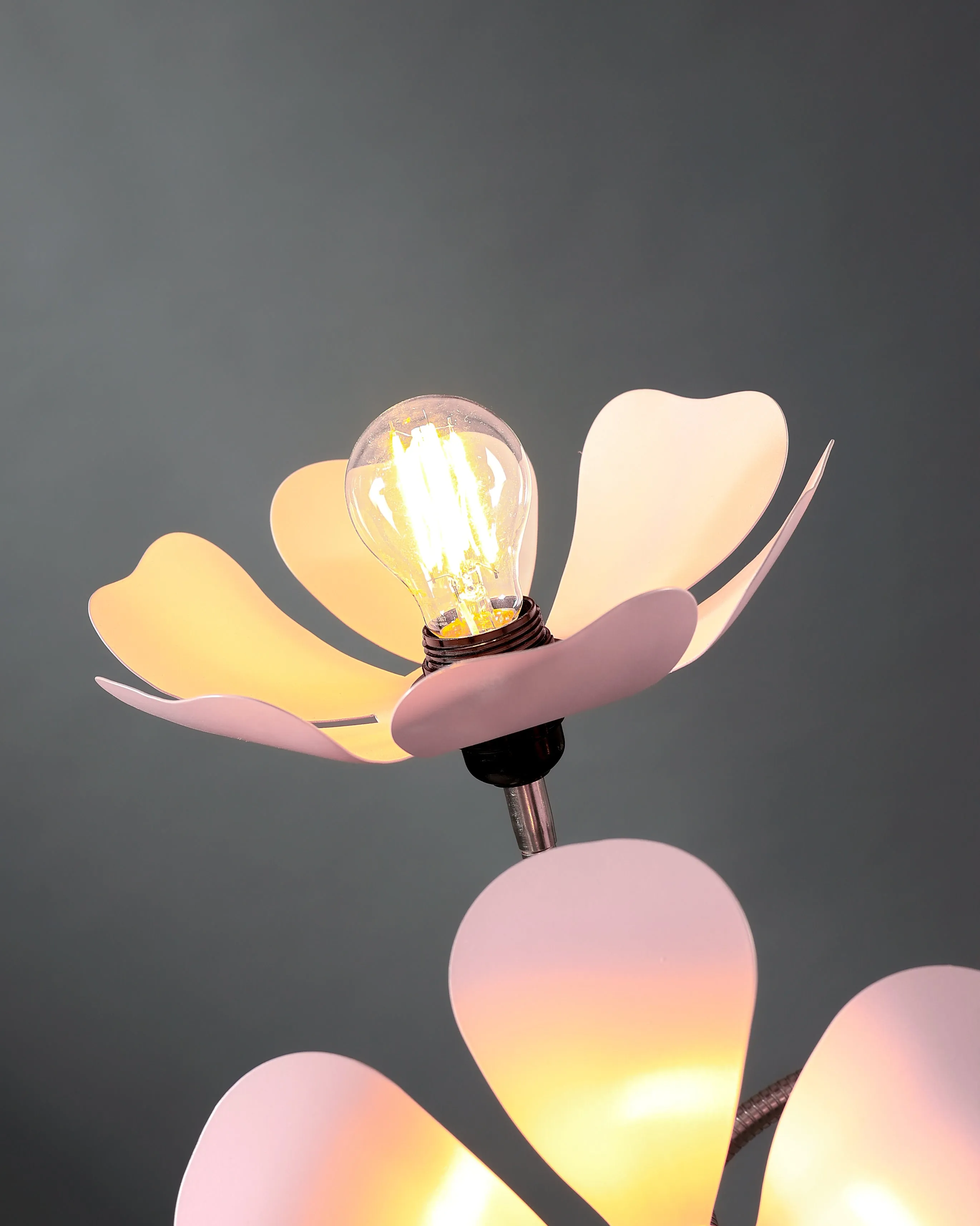Petal Bloom Floor Lamp