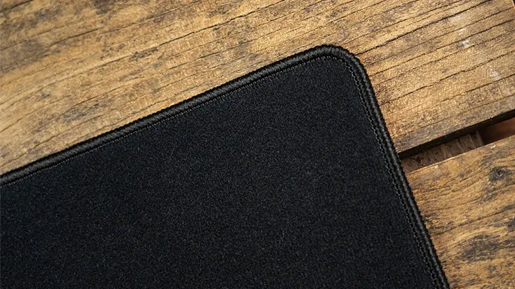 Sewn-Edge Basic Close-Up Pad (Black) by TCC