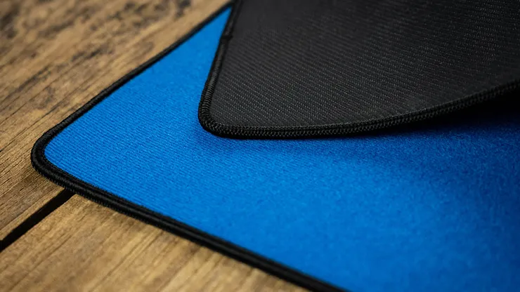 Sewn-Edge Basic Close-Up Pad (Blue) by TCC