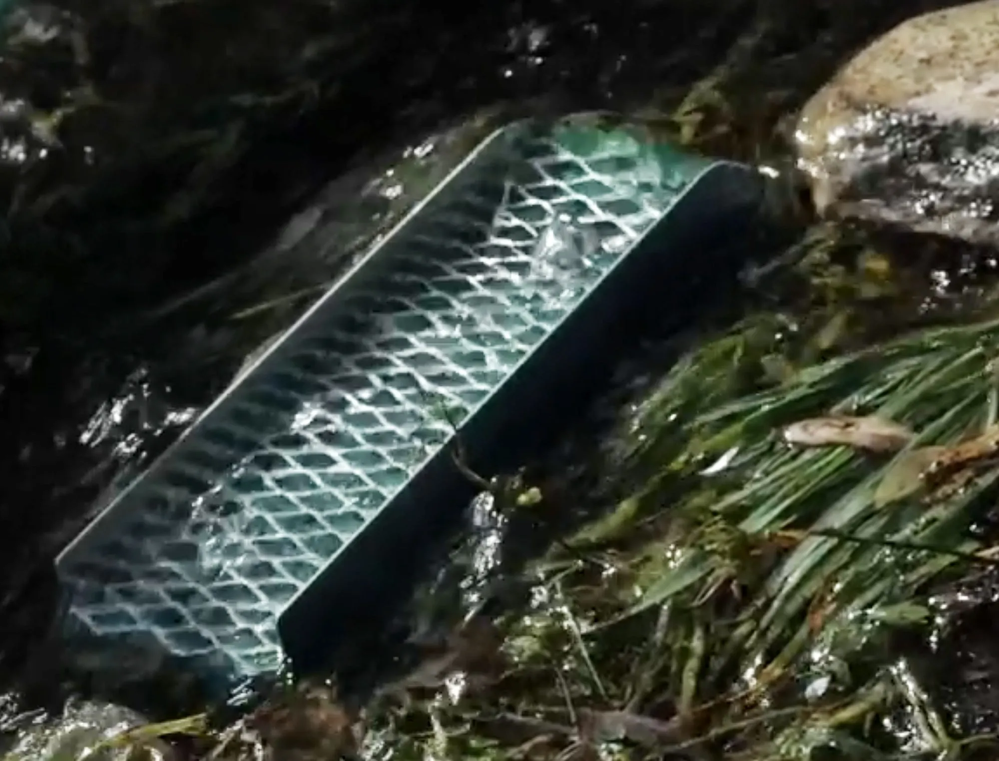 Sluice Fox Pocket Gold Sluice - 12 inch Portable Aluminum Alloy Mini Sluice Box with Miner's Moss and Matting
