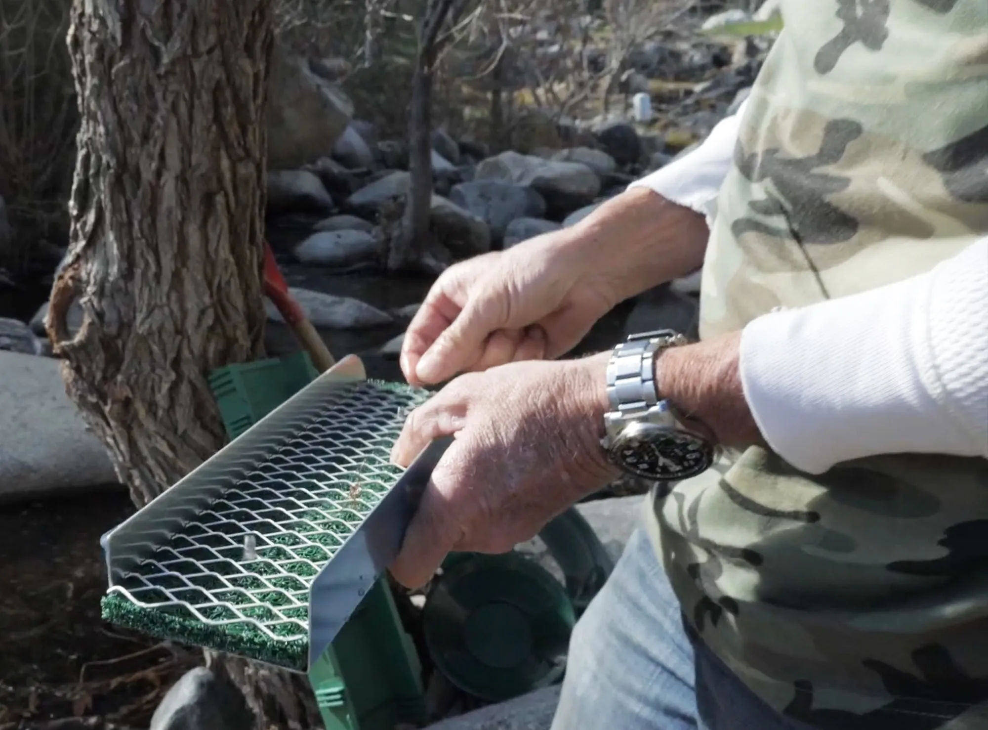 Sluice Fox Pocket Gold Sluice - 12 inch Portable Aluminum Alloy Mini Sluice Box with Miner's Moss and Matting
